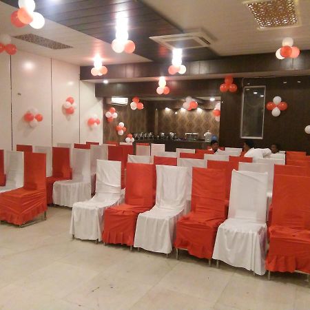 Hotel Sv Kashipur Екстериор снимка